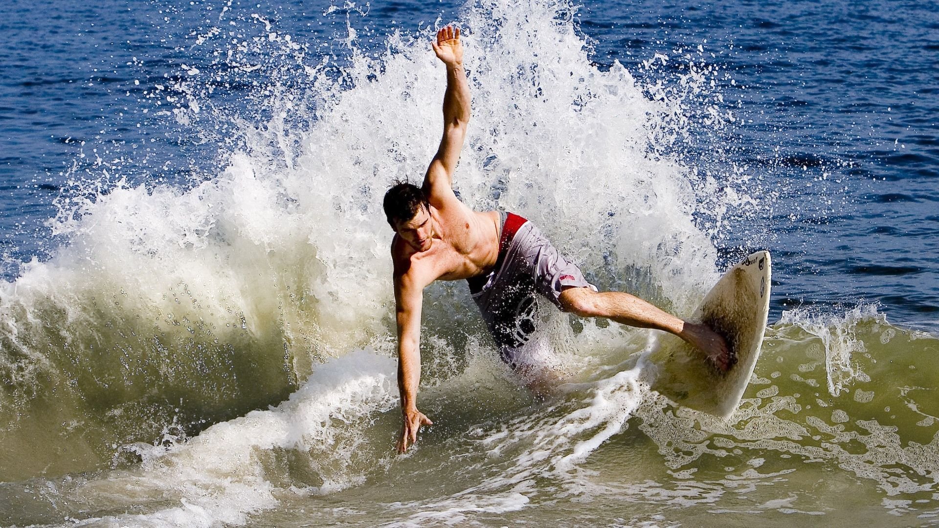 星空体育在线官网-水球节奏控制瑞士主导全场，水球技巧